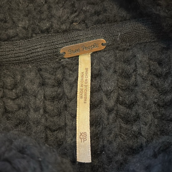 Free People Chunky knit oversized sweater XS - Picture 2 of 3